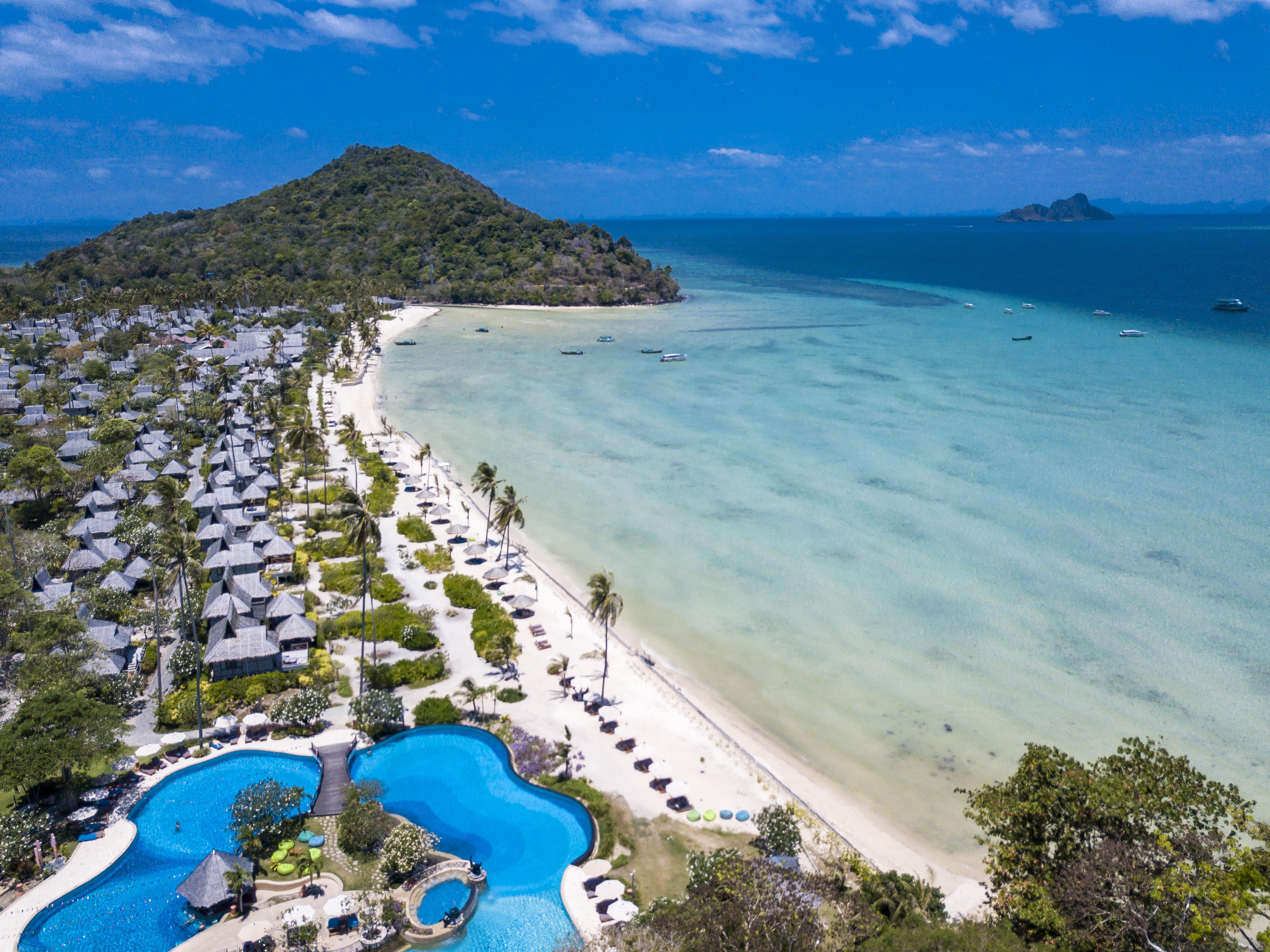 Saii Island Village Resort 5*